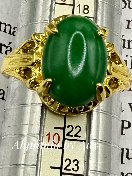 Alquimia Jewelry - VINTAGE STYLE Jade and Gold  gem ring